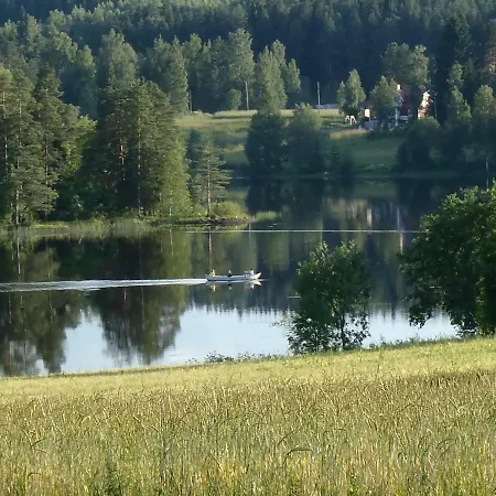 Farmholiday Kumpunen Inn